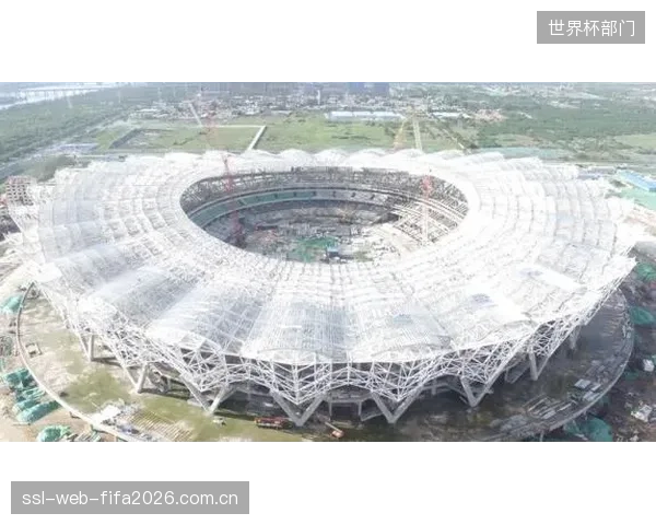 东南沿海的防洪标准，如何被照搬进西北内陆的体育场馆改造方案？